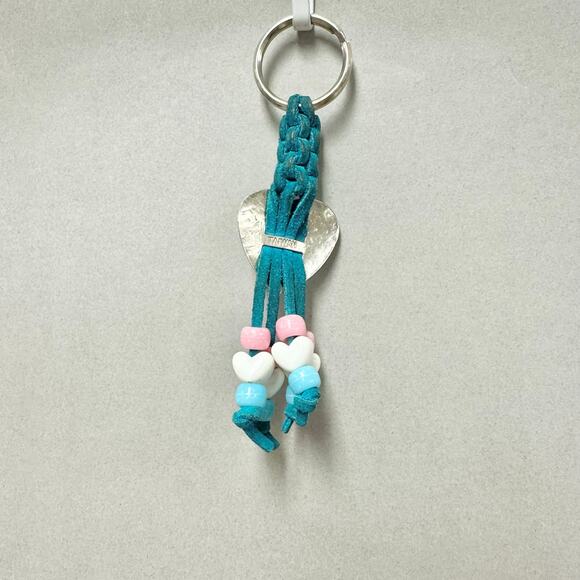 Vintage 90s handmade suede leather and bead macrame Keychain heart concho boho - Picture 2 of 14